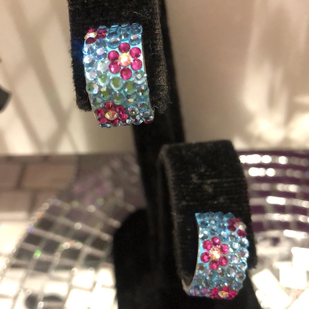 Pink & Light Sapphire Flower Small Hoops-NWT